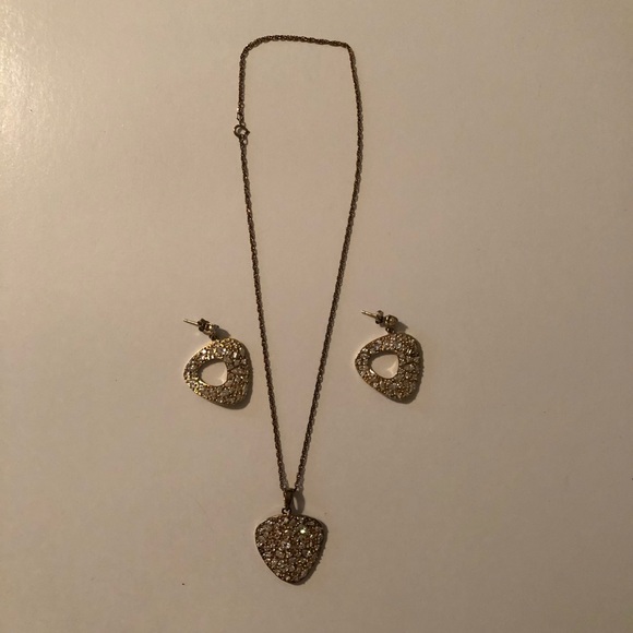 Gold geometric sparkle earrings - Picture 2 of 3